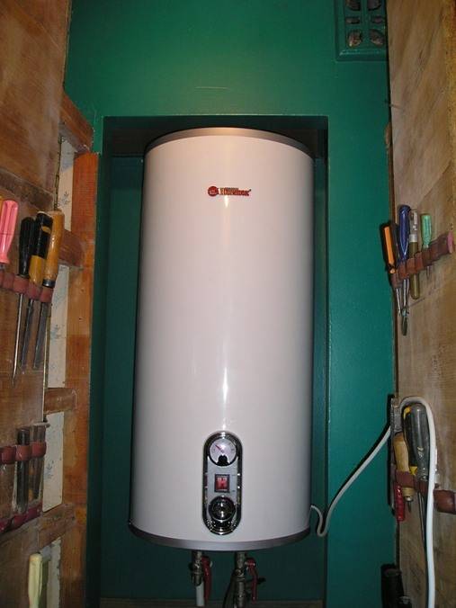 Как повесить водонагреватель на стену из гипсокартона?