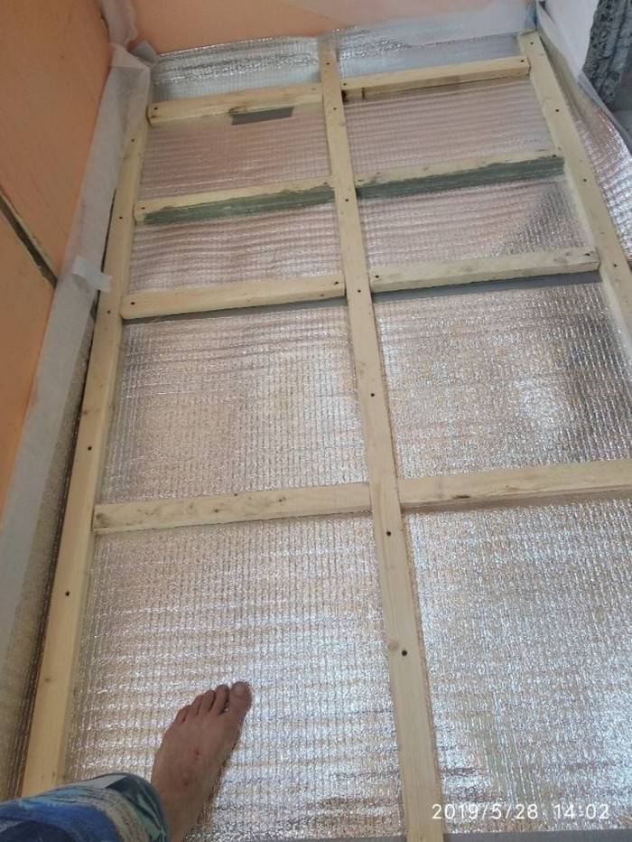 Пол на балконе своими руками — пошаговая инструкция монтажа и утепления