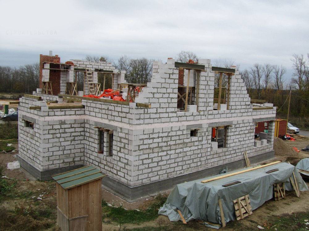Стоит ли строить дом из пеноблоков: все нюансы стоимости и строительства
