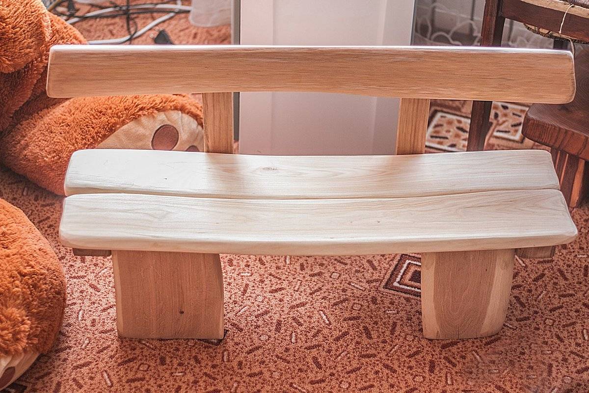 Кресла из дерева: надежная и оригинальная деталь интерьера