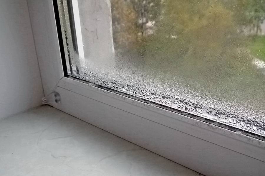 Почему мокнут пластиковые окна