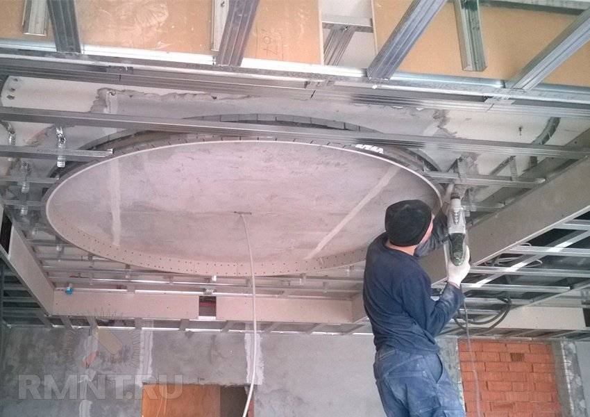 Демонтаж подвесного потолка из гипсокартона