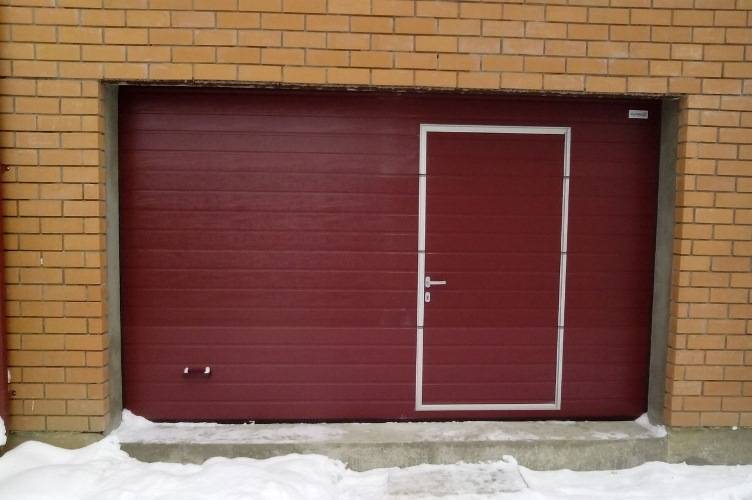 Стоит ли покупать и устанавливать секционные ворота для гаража?