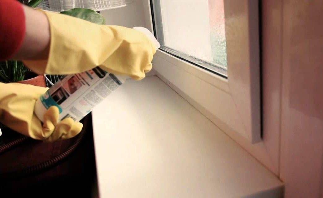 Чем правильно мыть пластиковые окна и подоконники в домашних условиях: какие средства лучше?