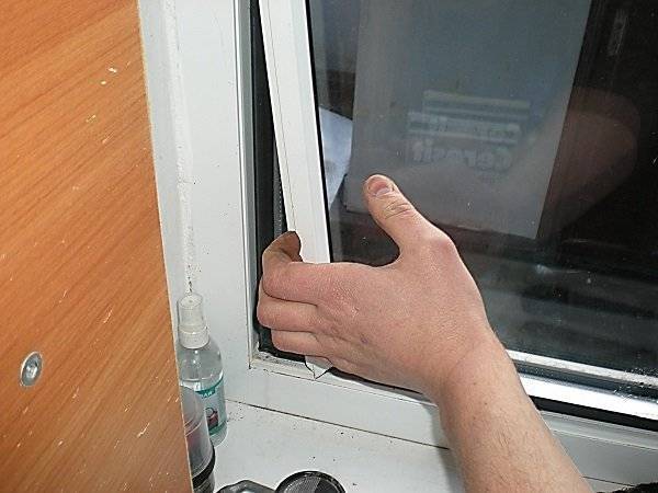Как производится демонтаж створки пластикового окна для ремонта стеклопакета