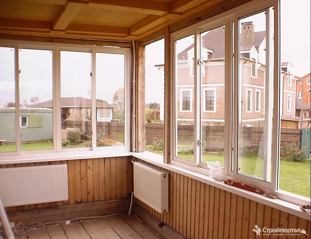 Остекление веранды и террасы – безрамное, веранда к дому с пластиковыми окнами, раздвижные окна