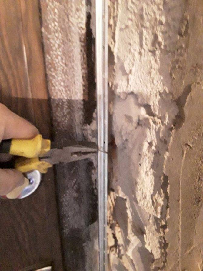 Правильное выравнивание стен штукатуркой и потолка, видео инструкции
