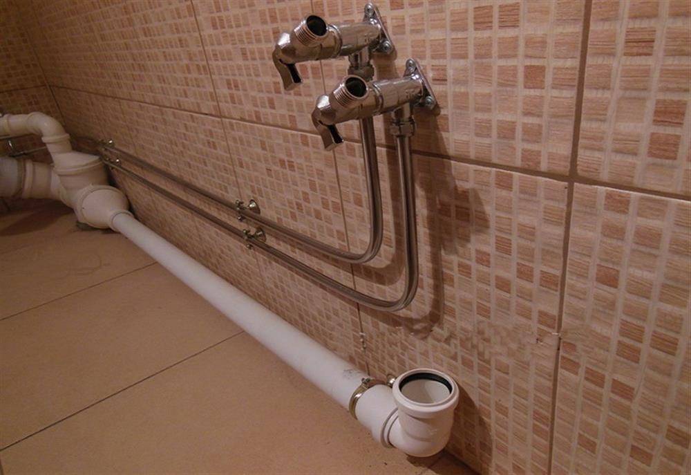 Разводка труб водоснабжения в частном доме: схемы, нормы | гидро гуру