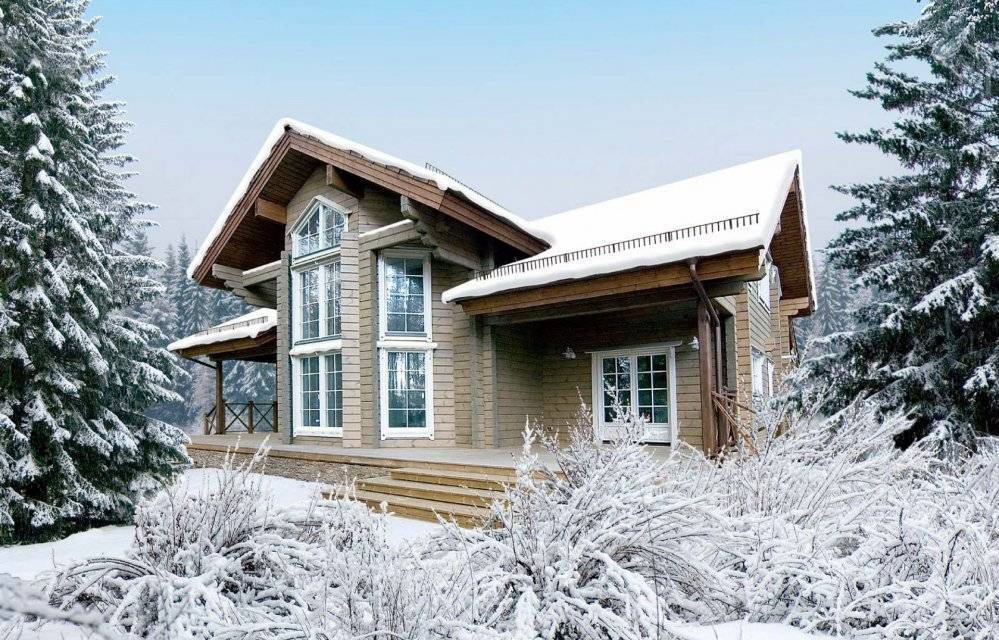Каркасный дом зимой