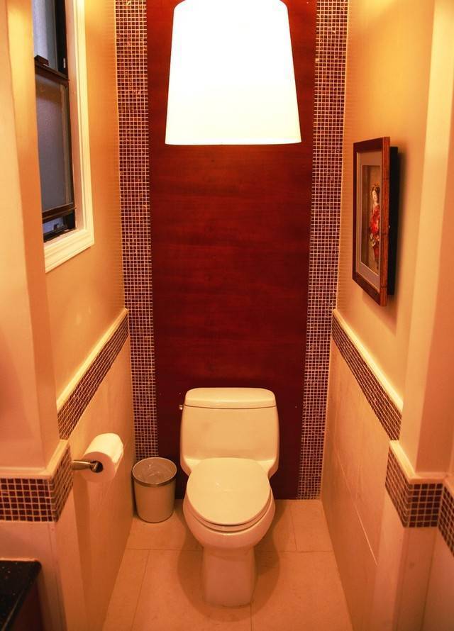 Дизайн маленькой туалетной комнаты для больших достижений
