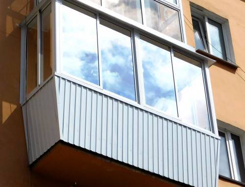Остекление балкона своими руками: как застеклить, пошаговая инструкция и подготовка, видео и советы от специалистов