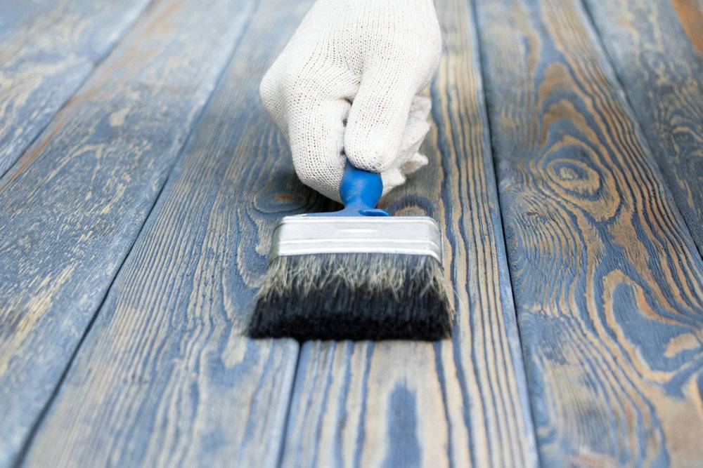Как покрасить старый деревянный пол? - strtorg.ru
