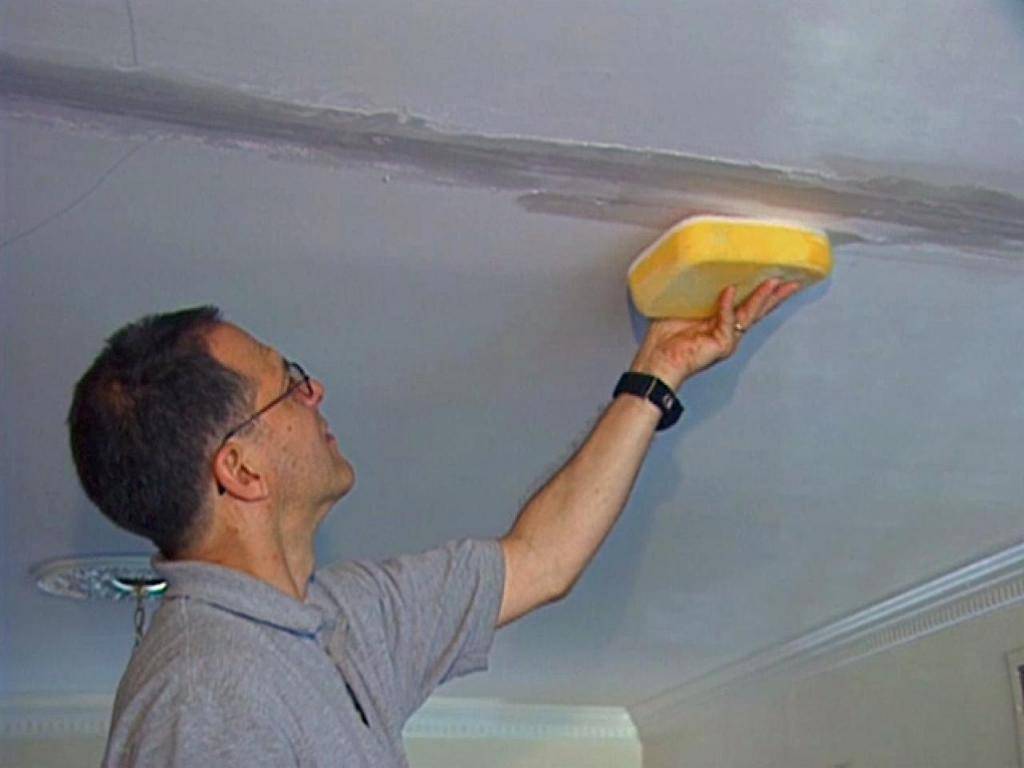 Как правильно покрасить потолок из гипсокартона акриловой краской