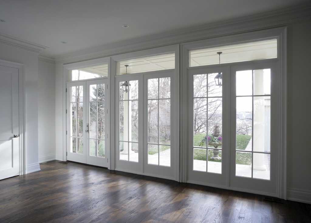 Французские окна в квартире, частном доме: остекление, дизайн
