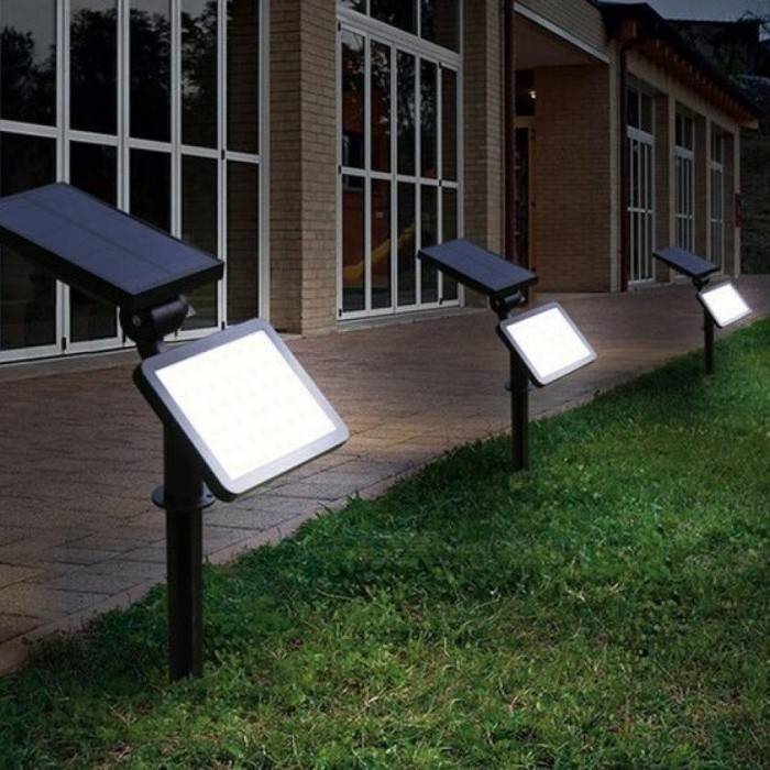 Светодиодные прожекторы для уличного освещения: какой лучше для улицы, как выбрать диодные для наружного, подсветка лампы для двора