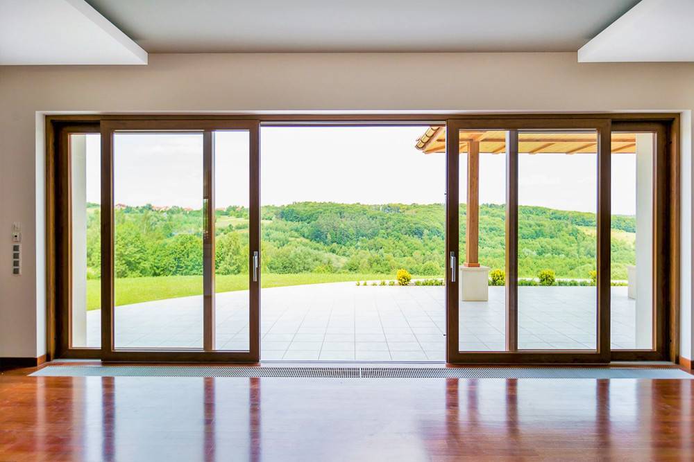 Портальные окна и двери – современное решение для дома