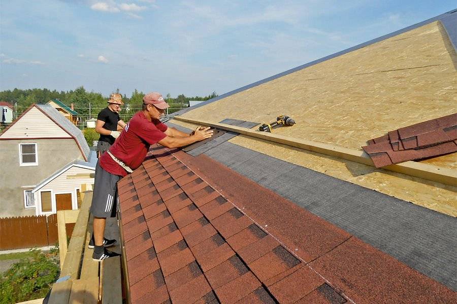 Чем лучше покрыть крышу дома: правила выбора и технические характеристики