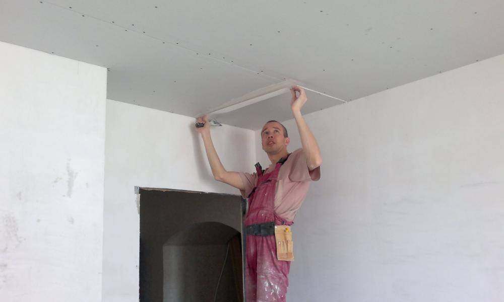 Ремонт потолка в квартире: как сделать красивый потолок своими руками