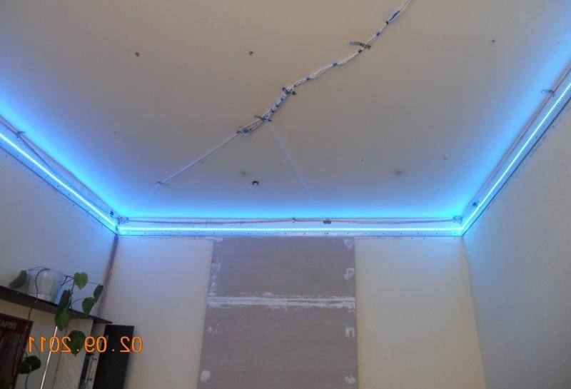 Создание парящего потолка из гипсокартона со световыми линями