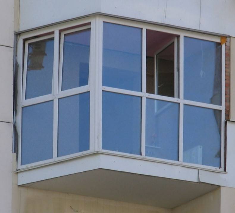 Остекление балкона пластиковыми окнами: виды, советы — как застеклить