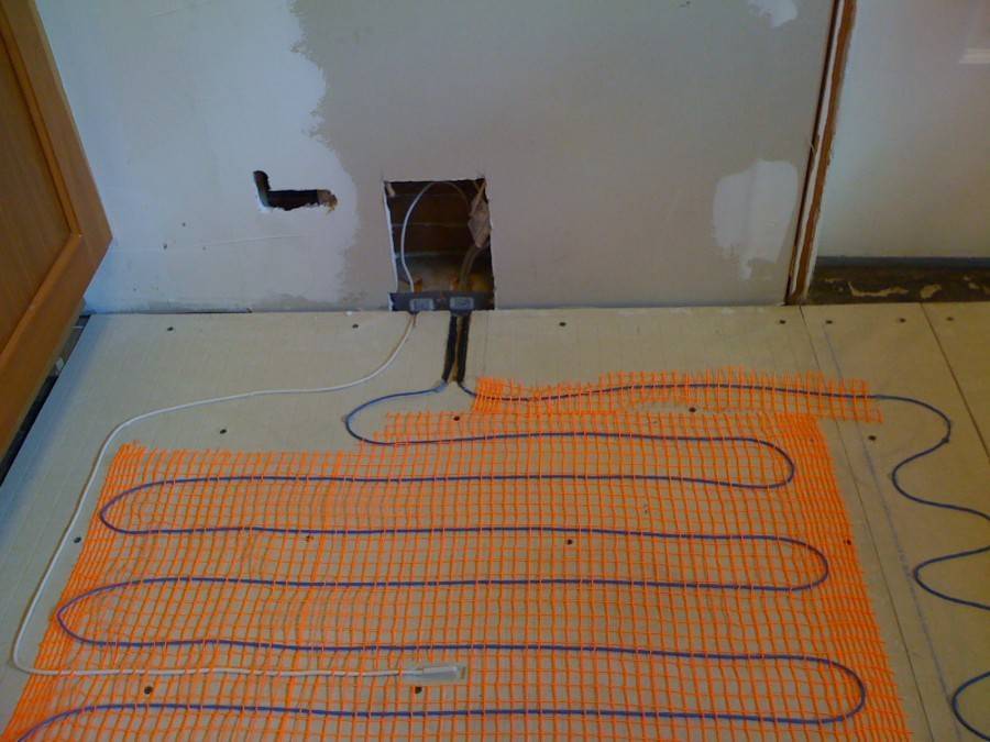 Теплый пол электрический под плитку: монтаж, видео
