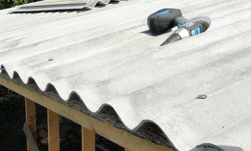 Как класть шифер на крышу: подробная инструкция