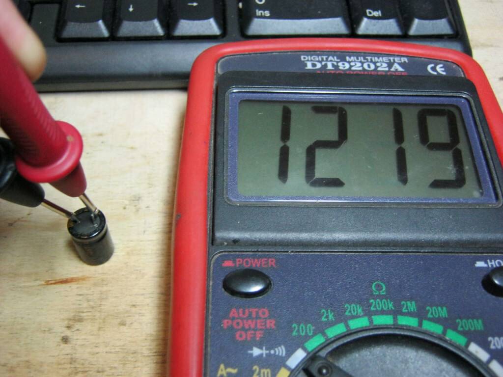 Как проверить конденсатор мультиметром (тестером) | роботехника18