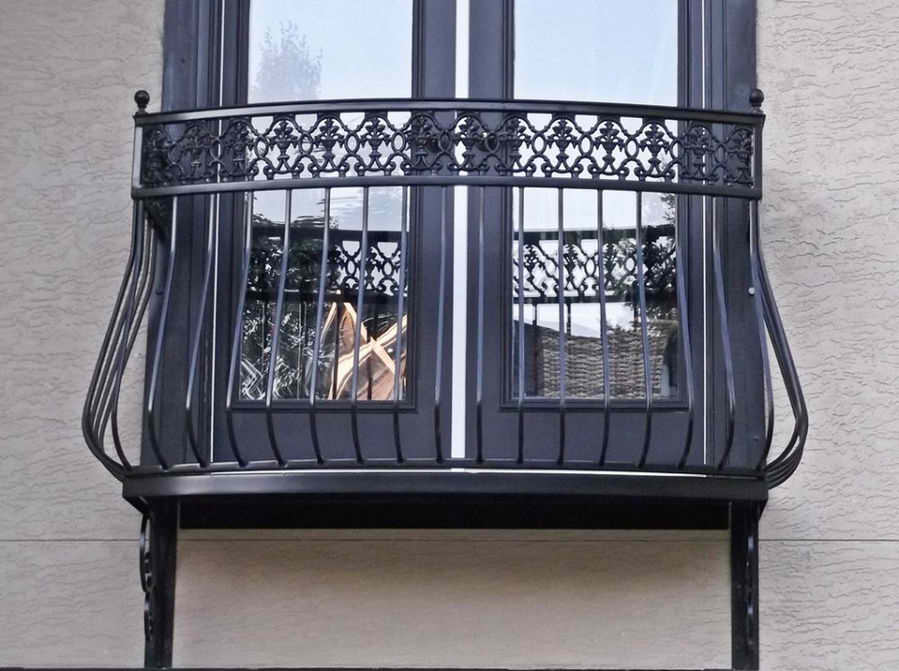 Французское остекление балкона и лоджии от пола до потолка