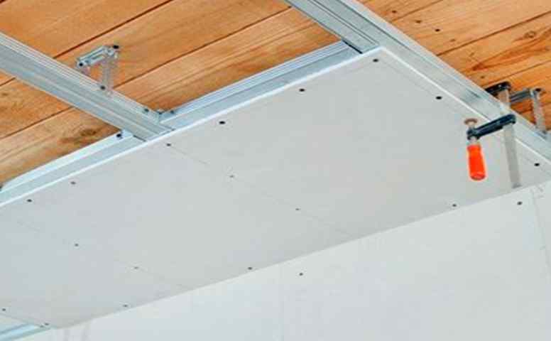 Как обшить потолок гипсокартоном: инструментарий и необходимые материалы, разметка, обустройство каркаса, монтаж листов