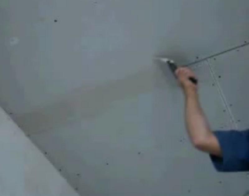 Как правильно зашпаклевать потолок из гипсокартона своими руками