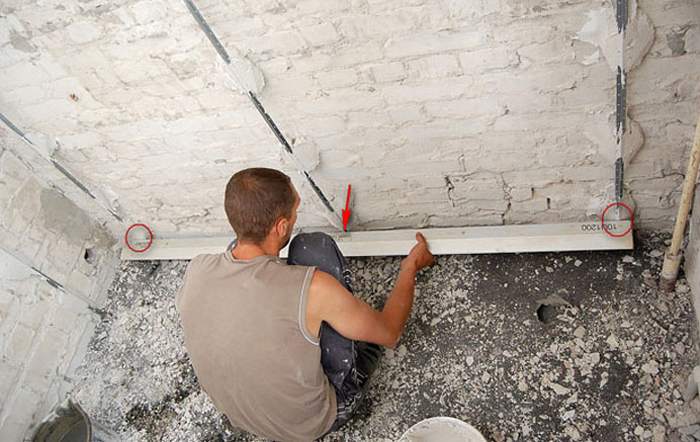 Выравнивание стен: как правильно выровнять поверхность в квартире своими руками
