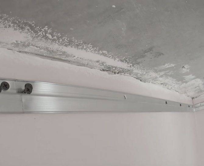 Крепление натяжного потолка к стене из гипсокартона: как правильно сделать?