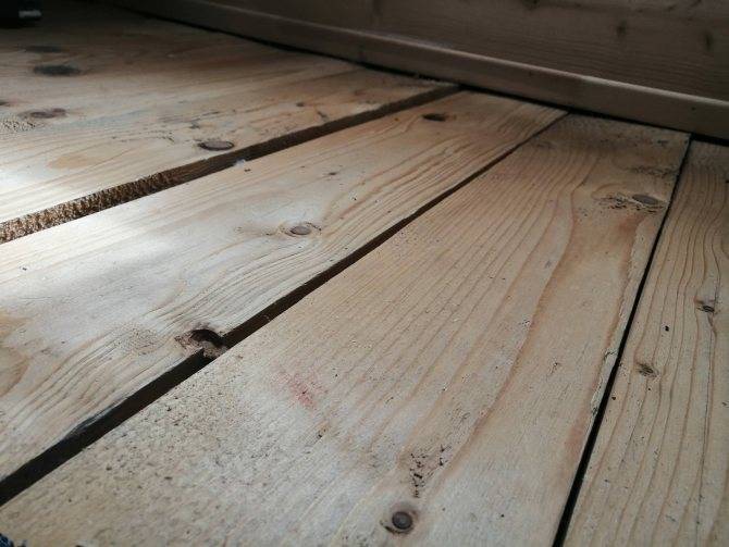 Реставрация деревянных полов в доме и квартире