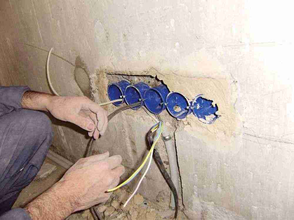 Электропроводка в квартире своими руками - пошаговая видео-инструкция как провести проводку, схемы, фото