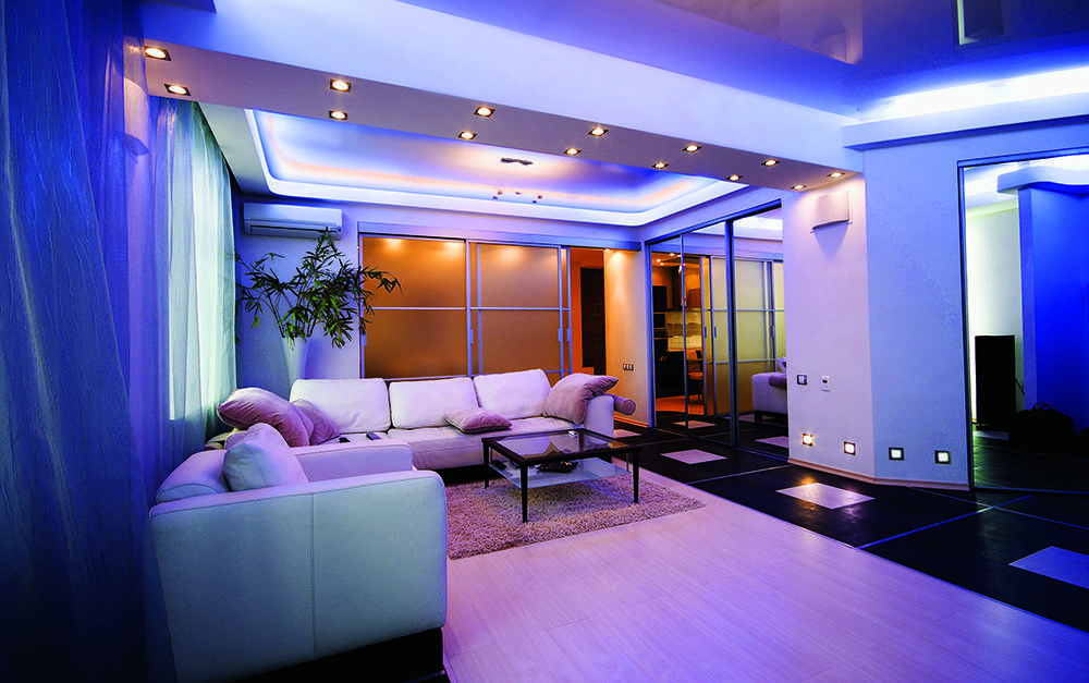 Освещение натяжных потолков: варианты света в комнате с натяжным потолком, примеры дизайна потолочного освещения в зале, как сделать свет