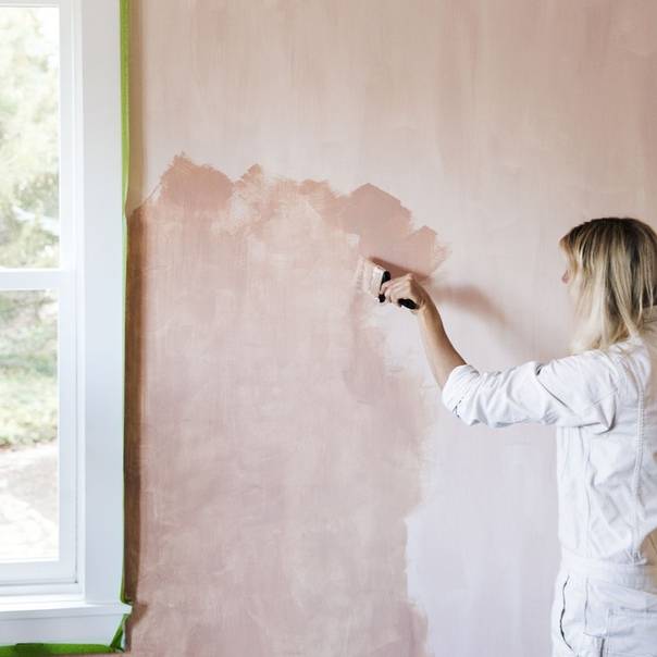 Выбор краски для стен в квартире