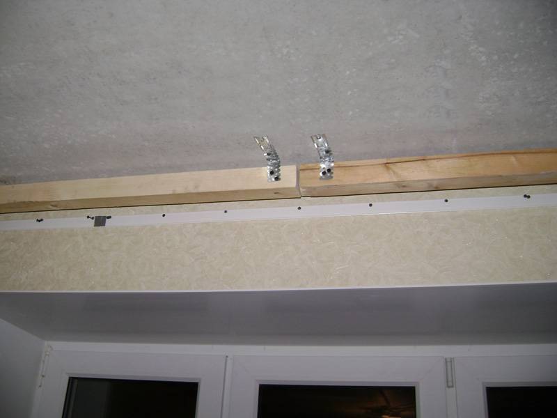 Крепление потолочного карниза к гипсокартону — установка на гипсокартонный потолок