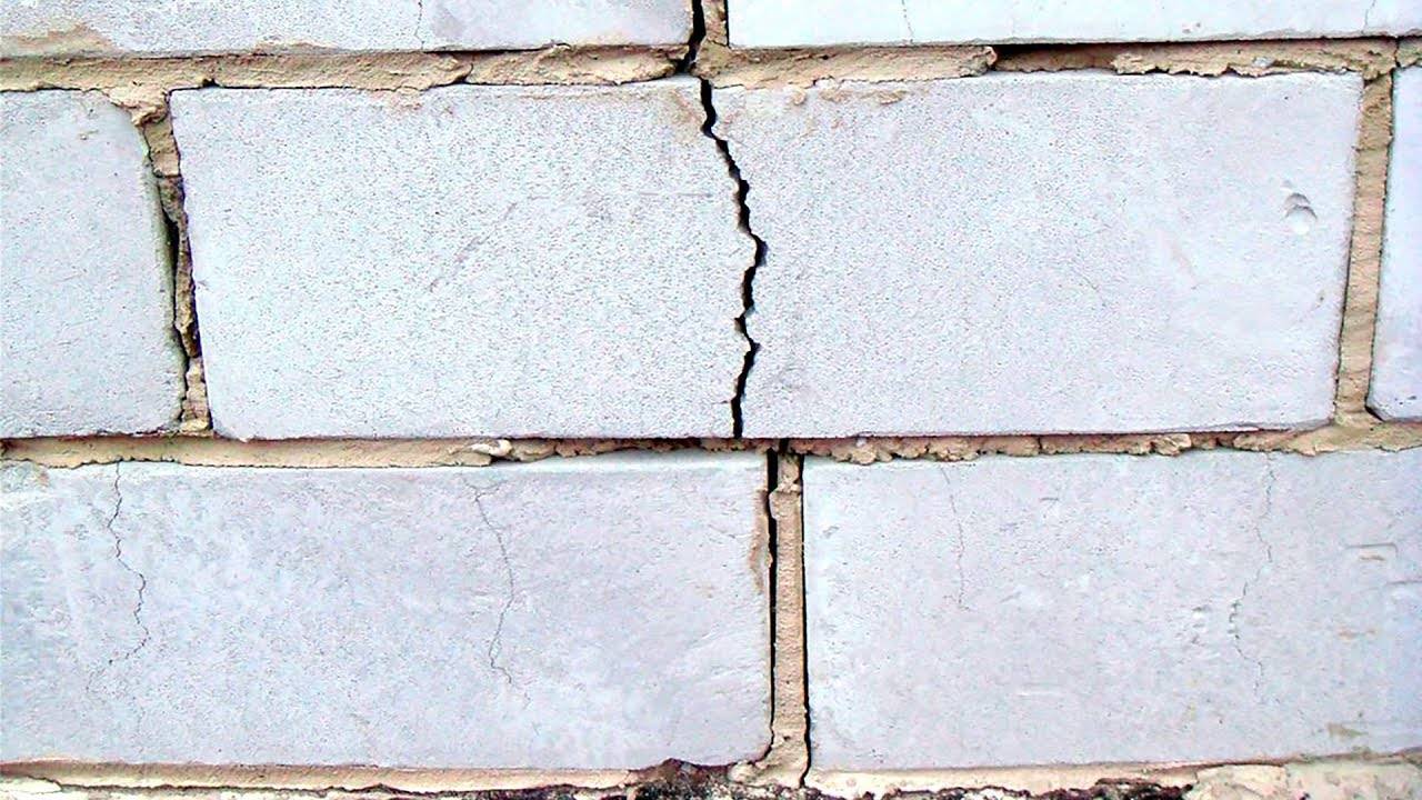 Как избежать трещин в стенах