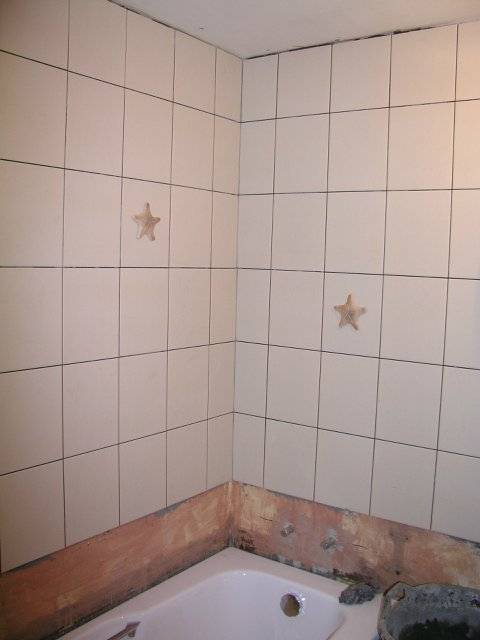 Порядок укладки плитки в ванной: с чего начать, со стен или пола