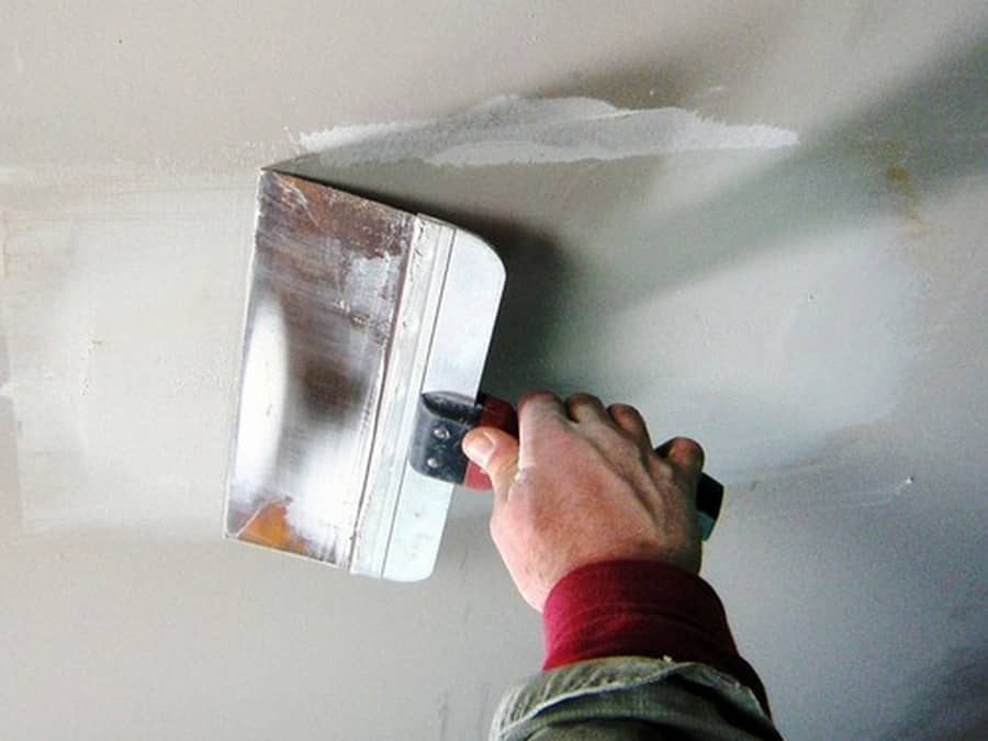 Как заделать русты на потолке и чем: видео-инструкция по заделке своими руками, фото