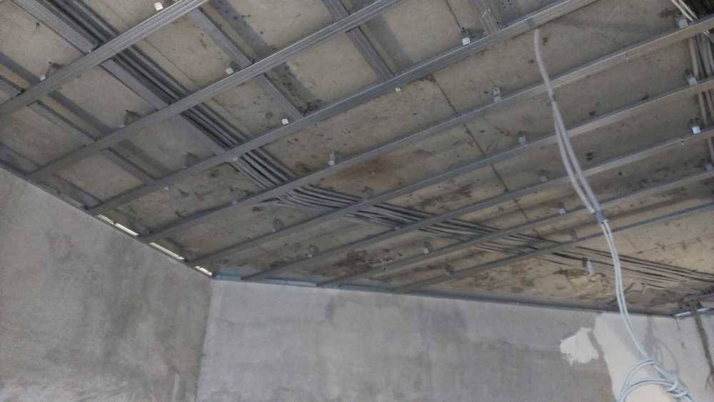Подвесной потолок из гипсокартона по технологии кнауф