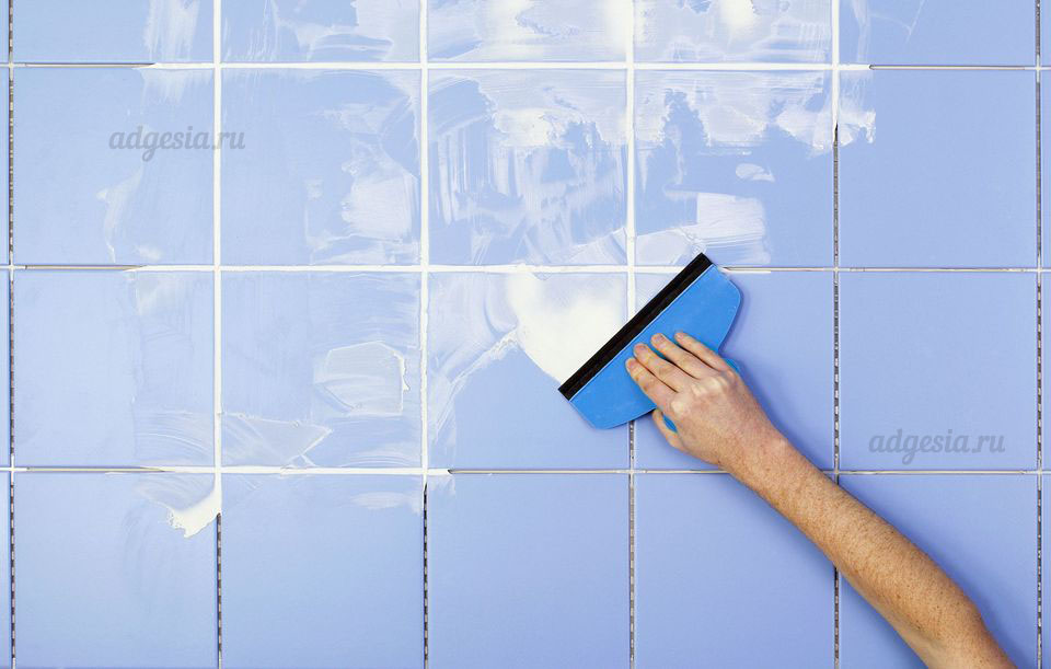 Затирка для плитки в ванной и не только: какую выбрать и какого цвета?