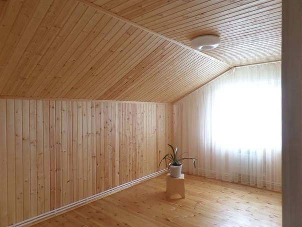 Чем можно обшить стены в деревянном доме